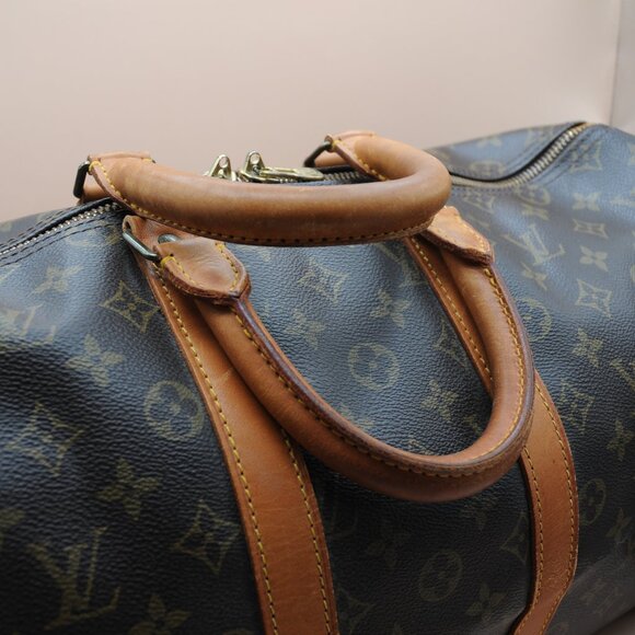 Louis Vuitton Keepall 45 Monogram Canvas Travel Bag - Picture 3 of 15